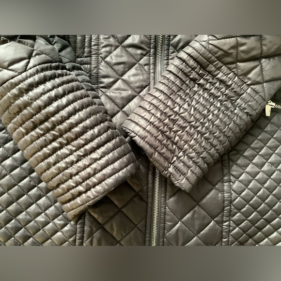 Flattering stylish coat 🌻🌻 - Picture 8 of 12